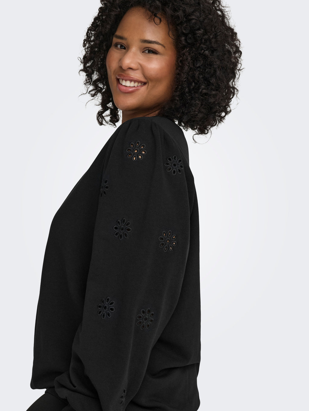 CARFEMME L/S PUFF EMBROIDERY UB SWT NOOS