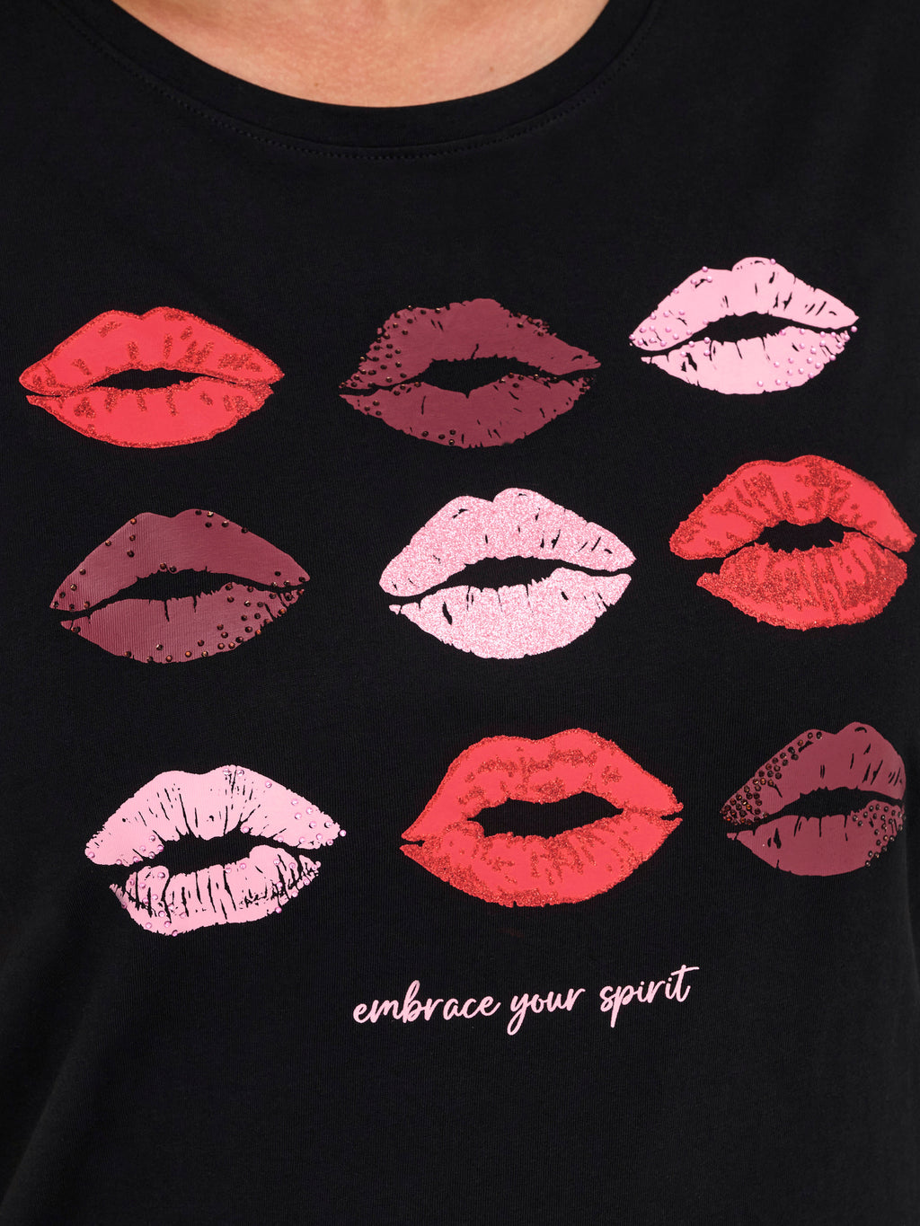 CARSIMONE LIFE SS O-NECK JRS Cloud Dancer Heart Black lips