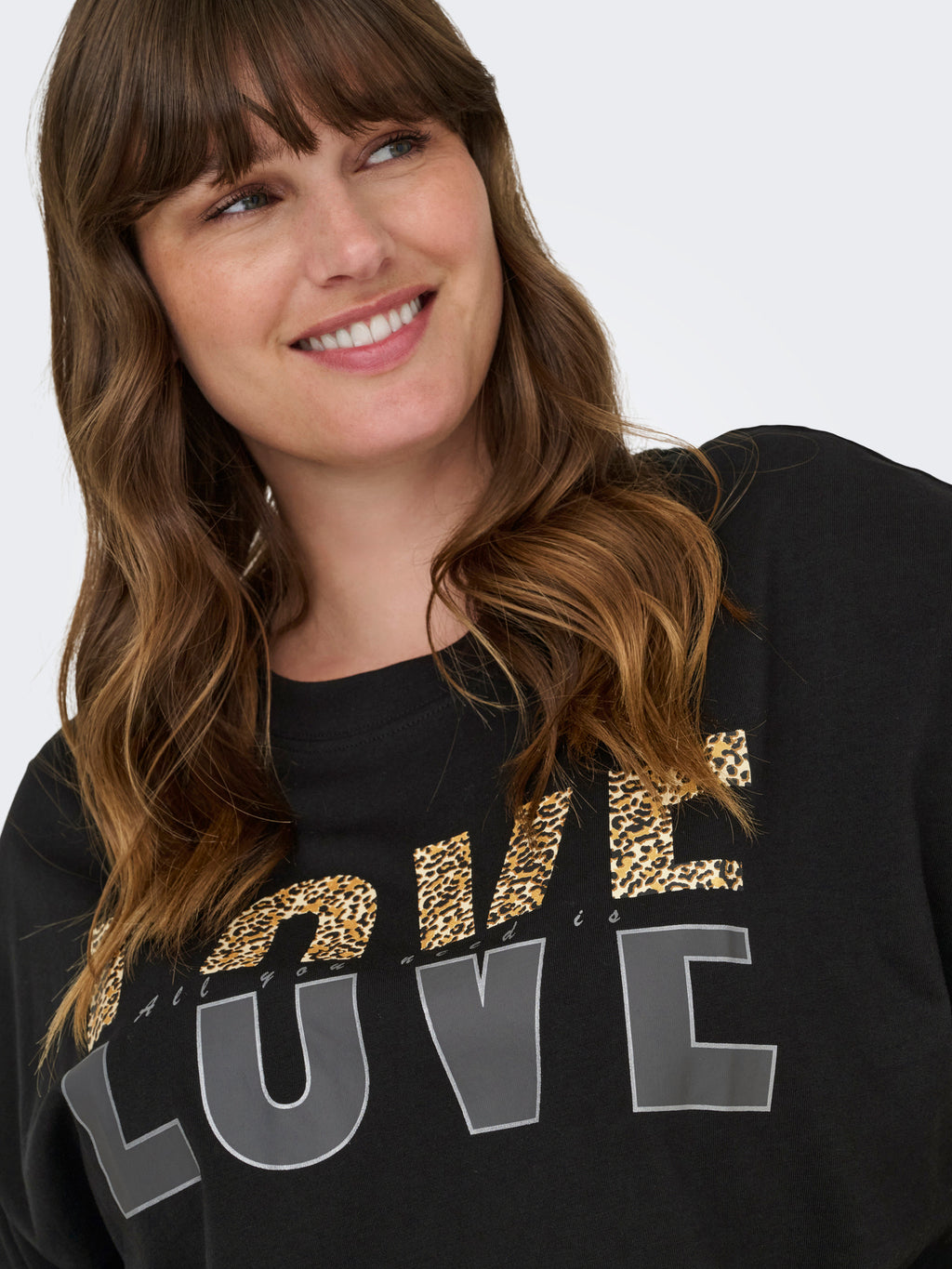 CARKOURTNEY SS O-NECK TEE JRS Black love