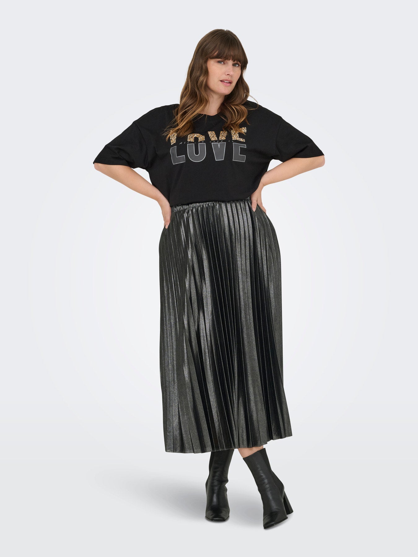 CARKOURTNEY SS O-NECK TEE JRS Black love