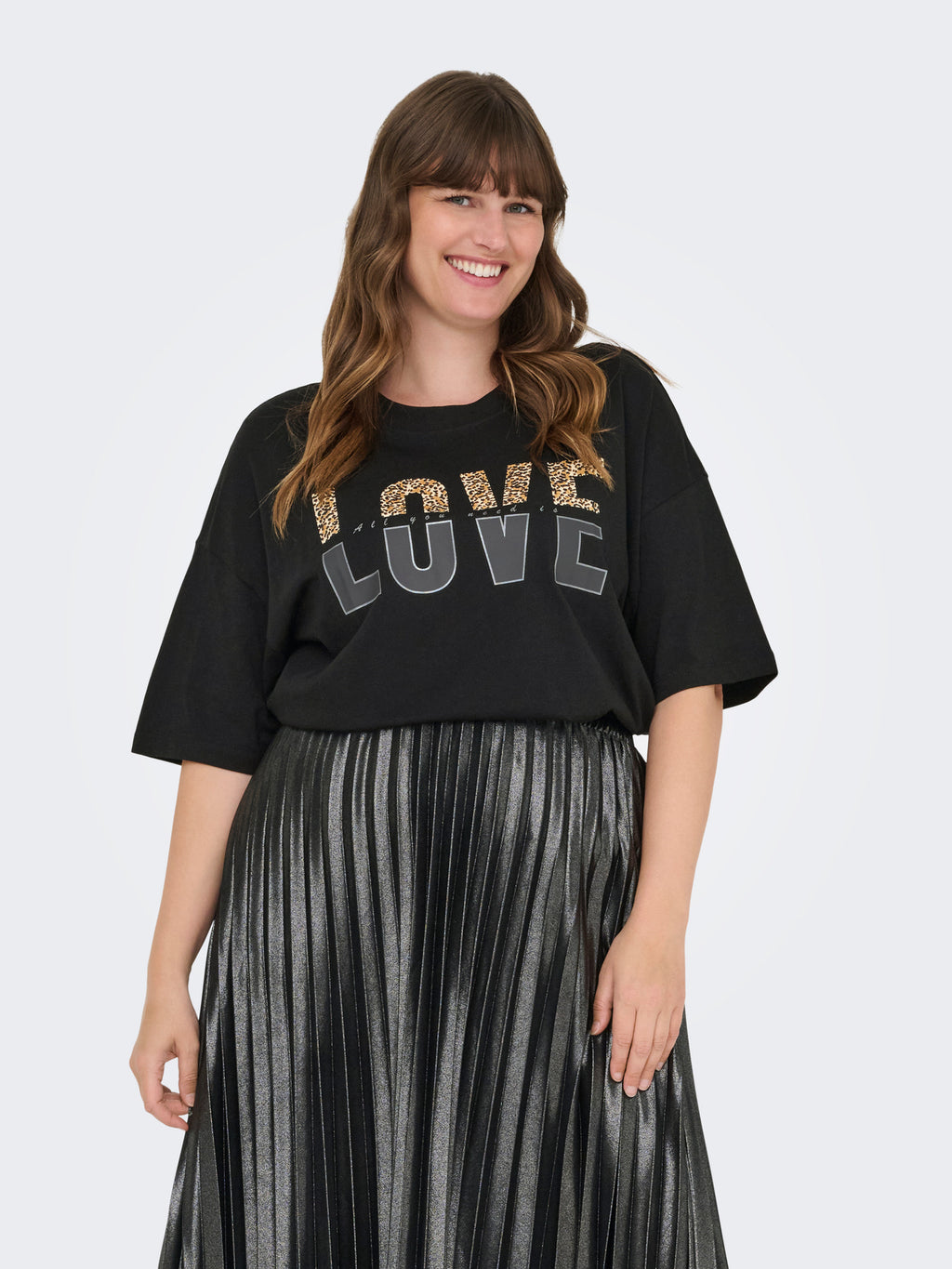 CARKOURTNEY SS O-NECK TEE JRS Black love