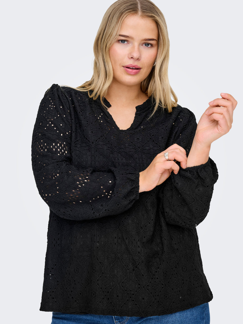 CARLUZIA L/S V-NECK BLOUSE JRS