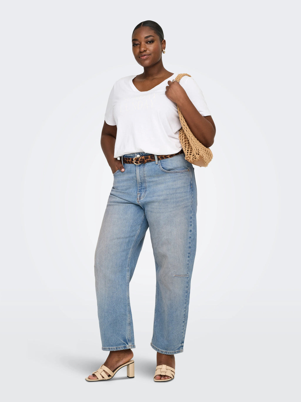 CARFRANKIE HW CROP ANKLE BARREL DNM TAI