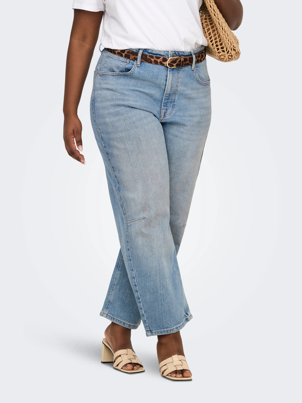CARFRANKIE HW CROP ANKLE BARREL DNM TAI