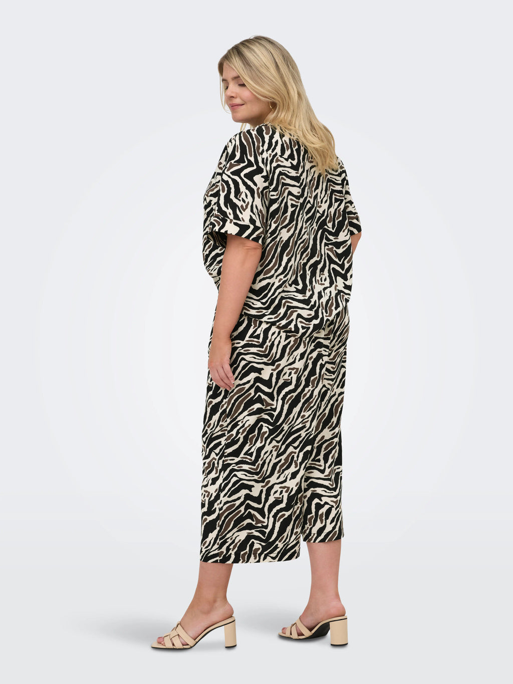CARELITE S/S V-NECK FOLD-UP TOP AOP